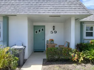 2638 Gately Drive 59, West Palm Beach – Villa for rent