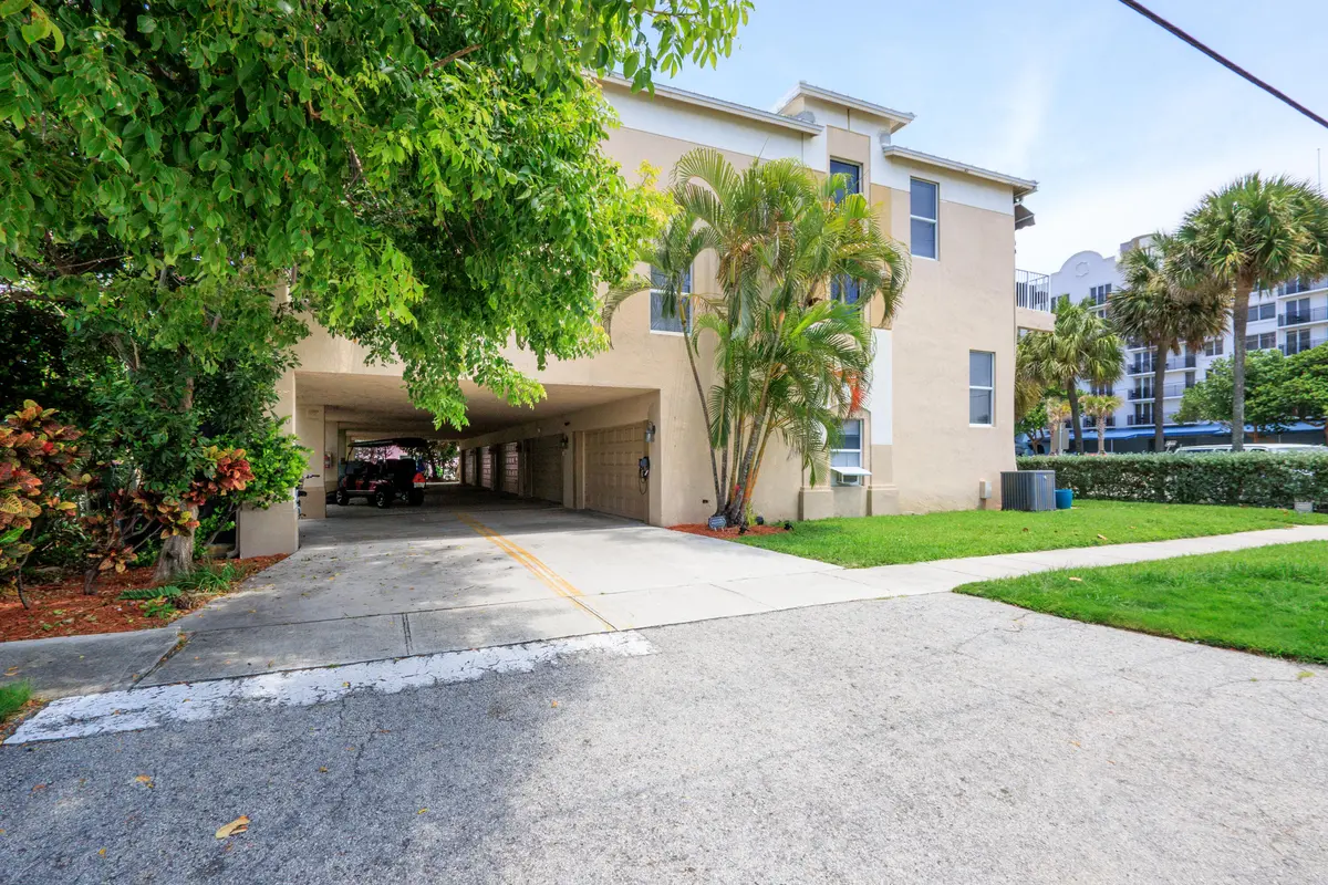 IMG_5966 at 836 SE 20TH Avenue, Deerfield Beach