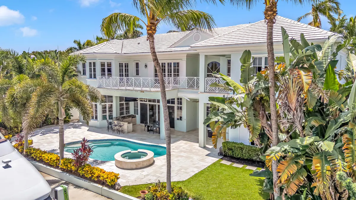 drone-10 at 2409 NE 27TH Street, Lighthouse Point