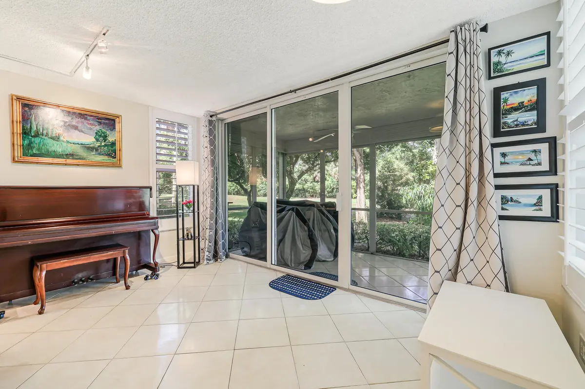 933 Cypress Grove Dr #103-18 at 933 Cypress Grove Drive 103, Pompano Beach