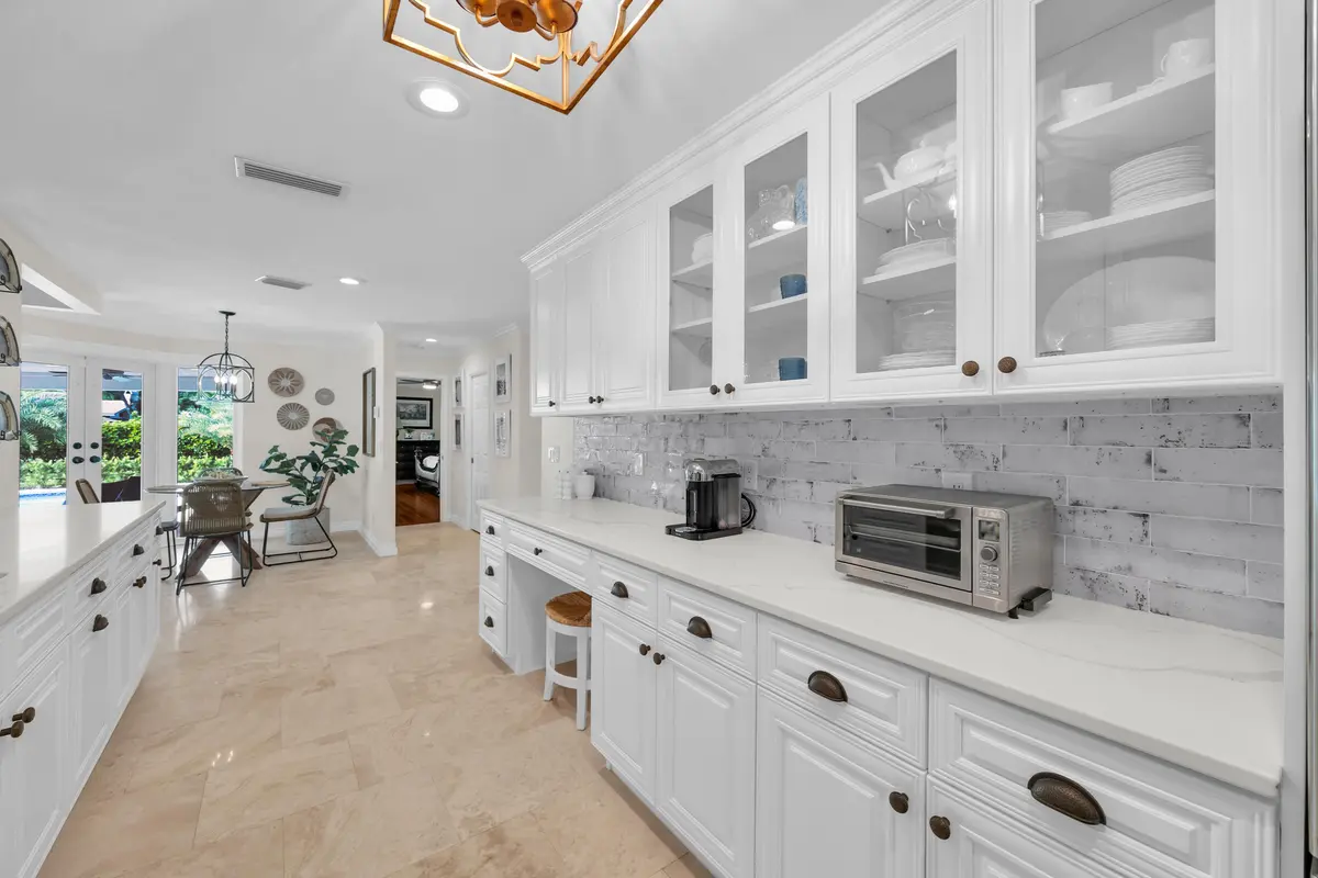 12_8p3a3919 at 10410 SE Banyan Way, Tequesta