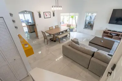 1284 NW 125th Terrace, Sunrise – Single Family Residence for sale