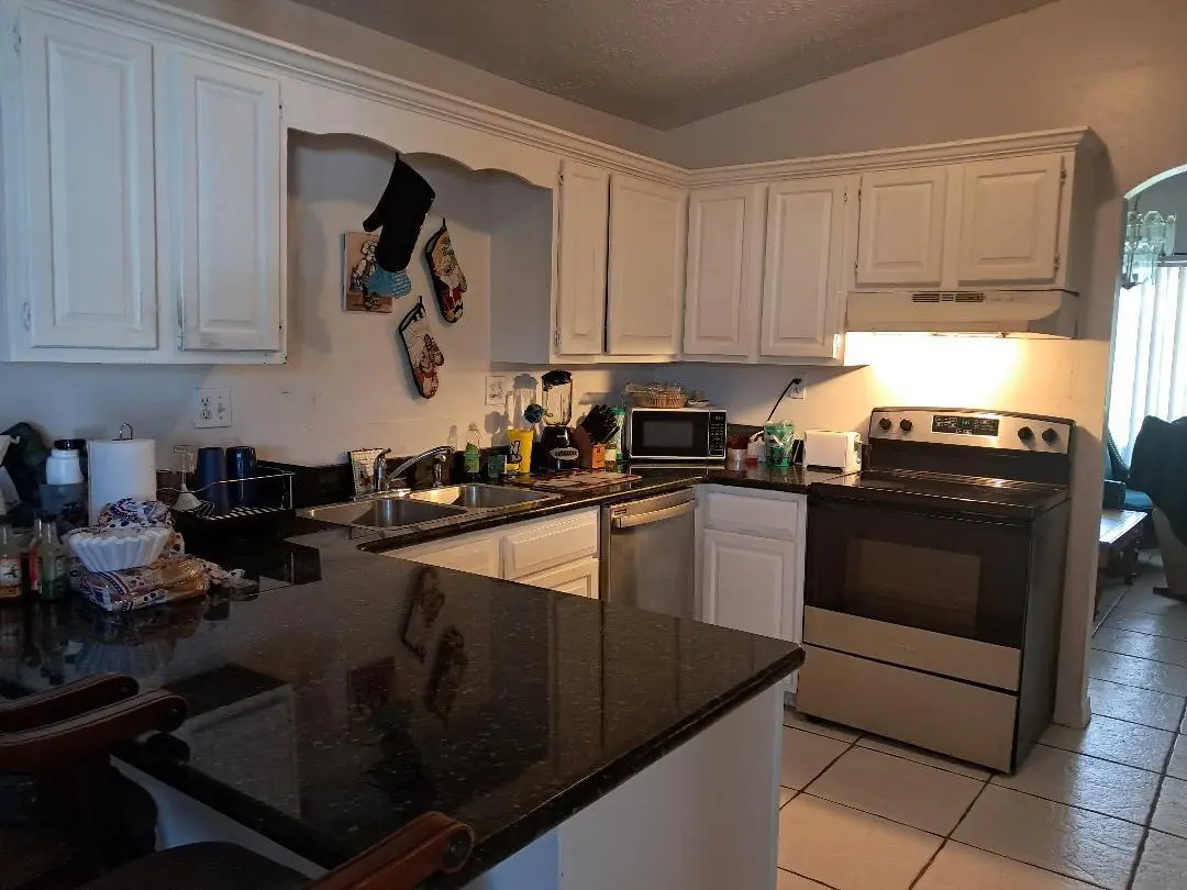 Kitchen at 441 SW Todd Avenue, Port St. Lucie
