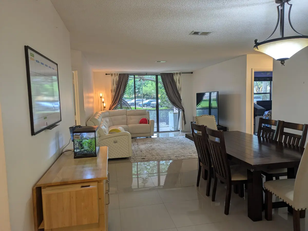 4101 Coral Tree Circle 117, Coconut Creek, FL – photo 7
