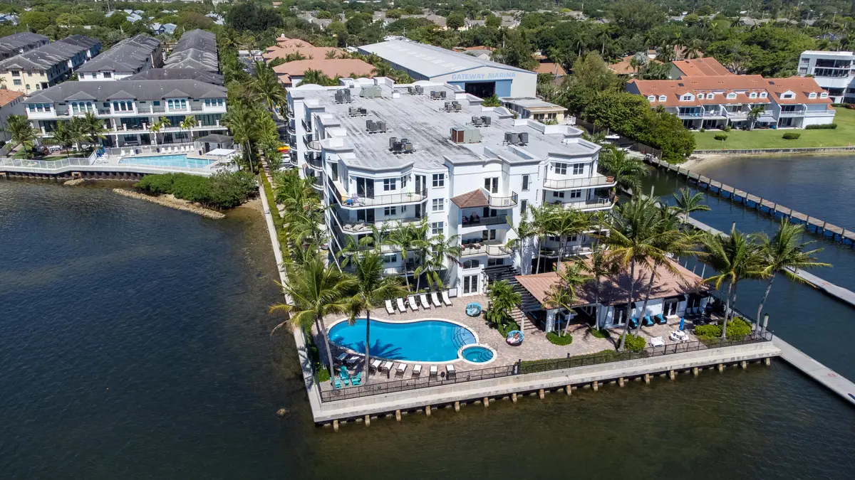 Peninsula at 2700 N Federal Highway 401, Boynton Beach