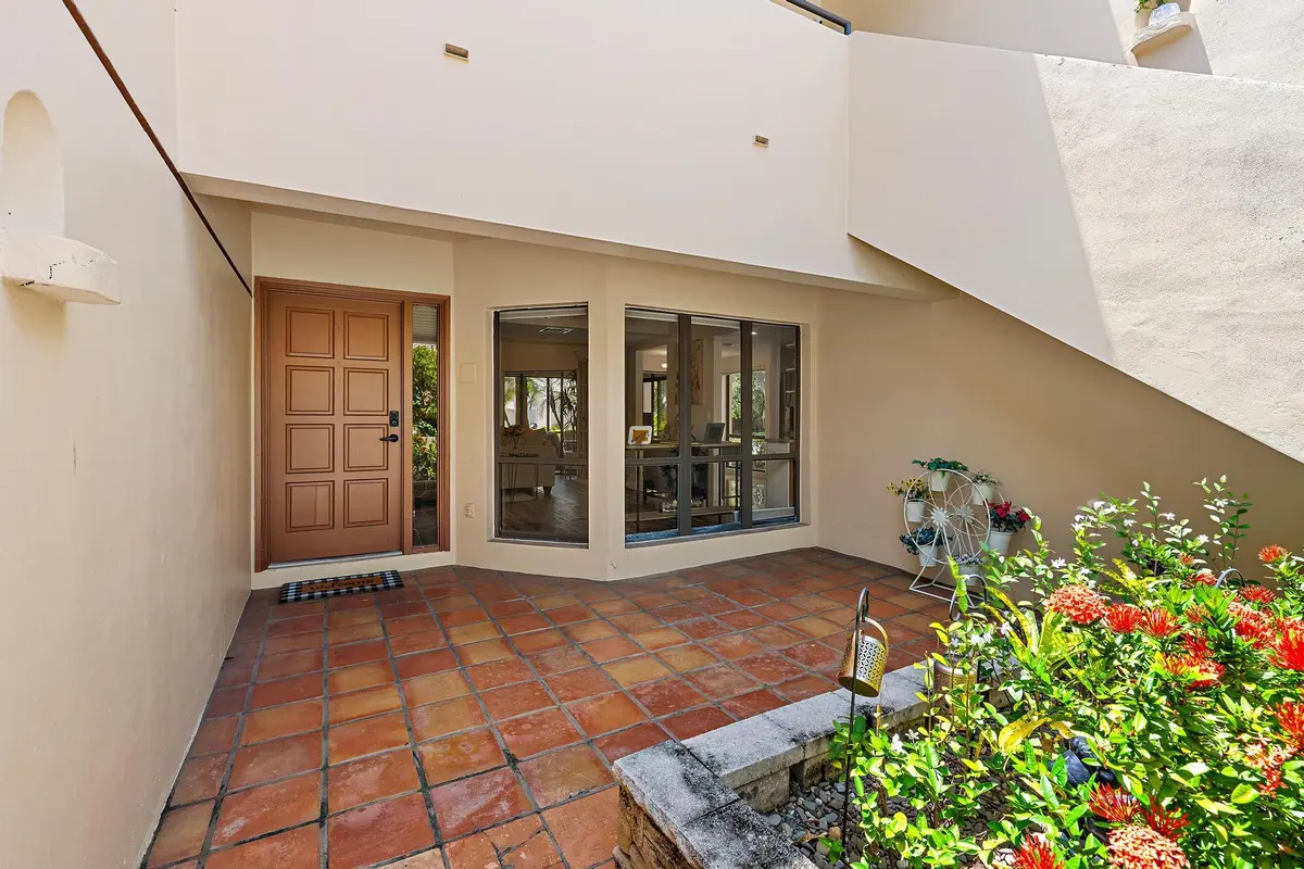 111 Waterview Dr-22 at 111 Waterview Drive 1110, Palm Beach Gardens