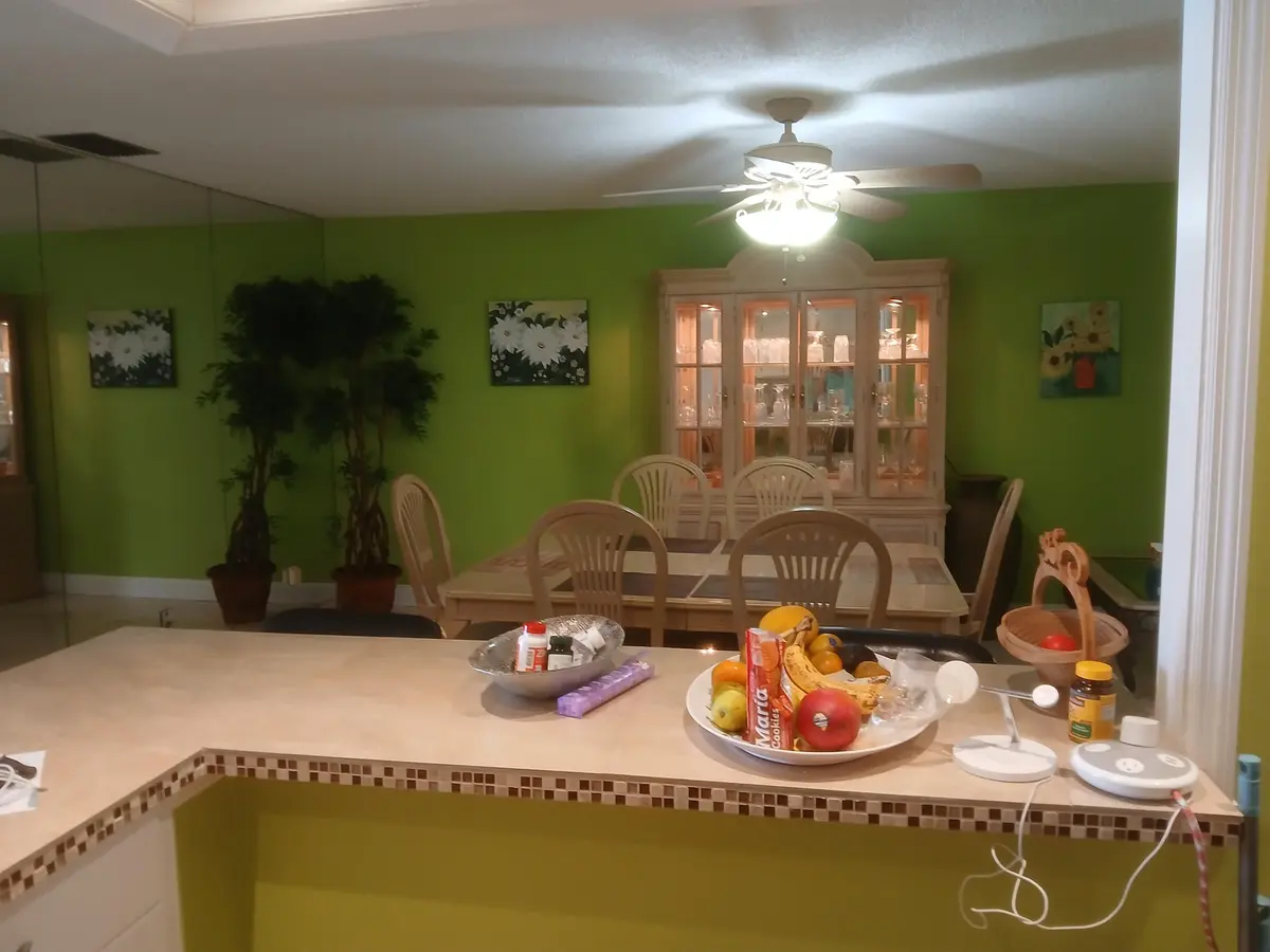 Serving Area at 2638 GATELY Drive 59, West Palm Beach