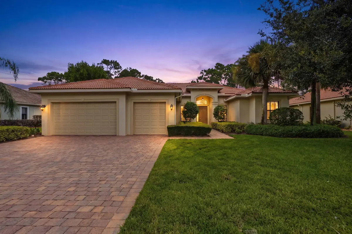 1-web-or-mls-2553_NW_Crystal_Lake_Dr_061 at 2553 NW CRYSTAL LAKE Drive, Jensen Beach