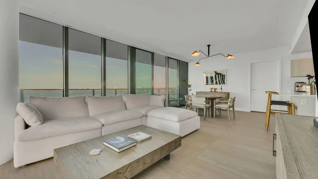DSC07147 at 3131 NE 7th Avenue 2206, Miami