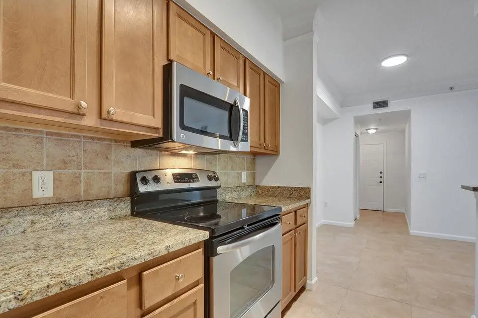 7101 KITCHEN 4 at 7101 MYRTLEWOOD Circle, Palm Beach Gardens