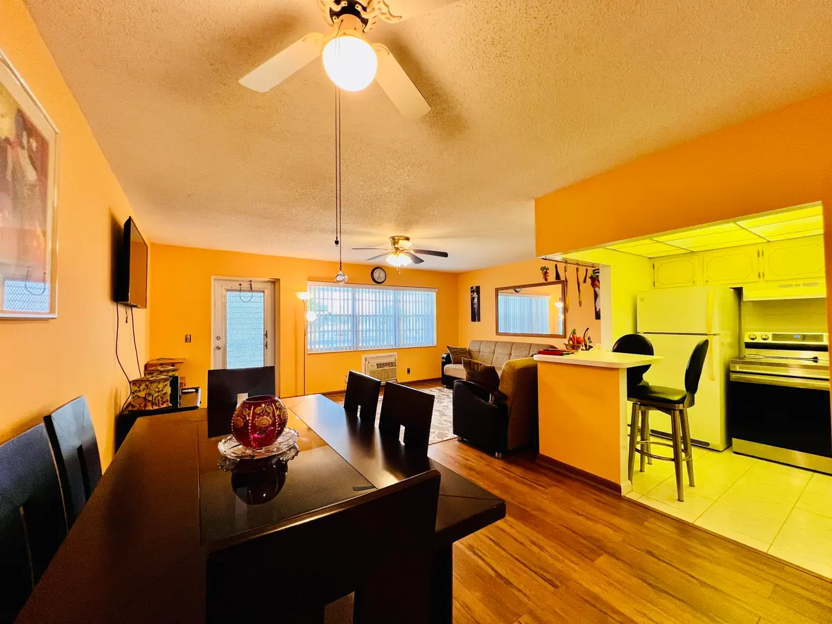 Dining to Front at 131 Camden F, West Palm Beach