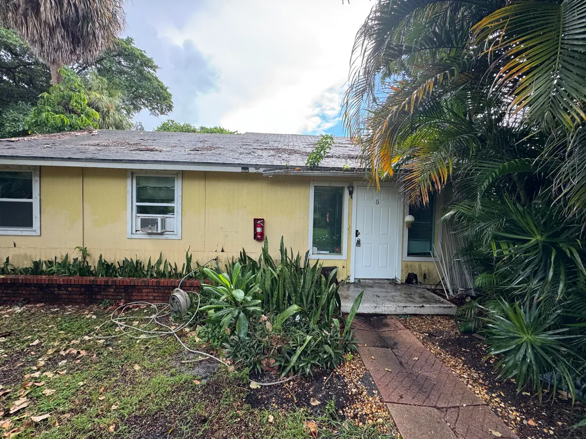 Front Door Patio at 8975 Burma Road, West Palm Beach