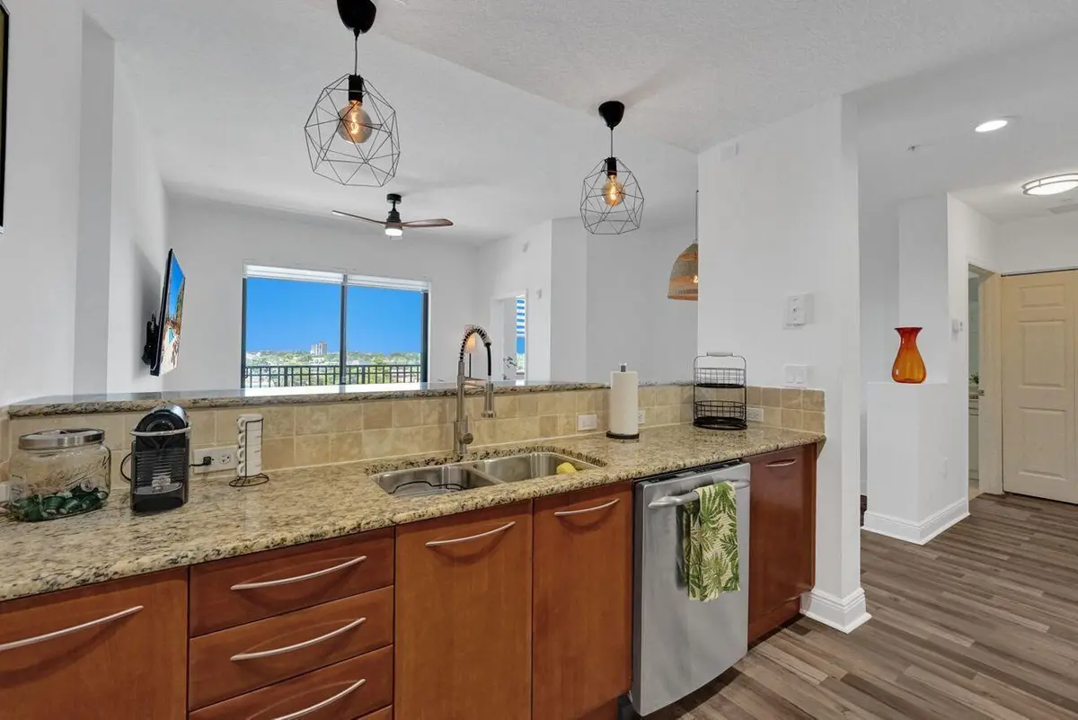 RJP02188 at 511 LUCERNE Avenue 613, Lake Worth Beach