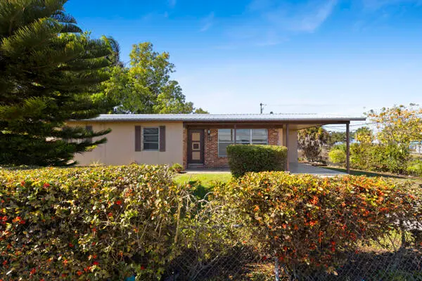 Front Exterior at 110 SW 12TH Avenue, South Bay