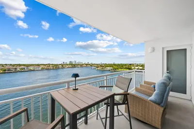 511 BAYSHORE Drive 603, Fort Lauderdale – Condominium for rent