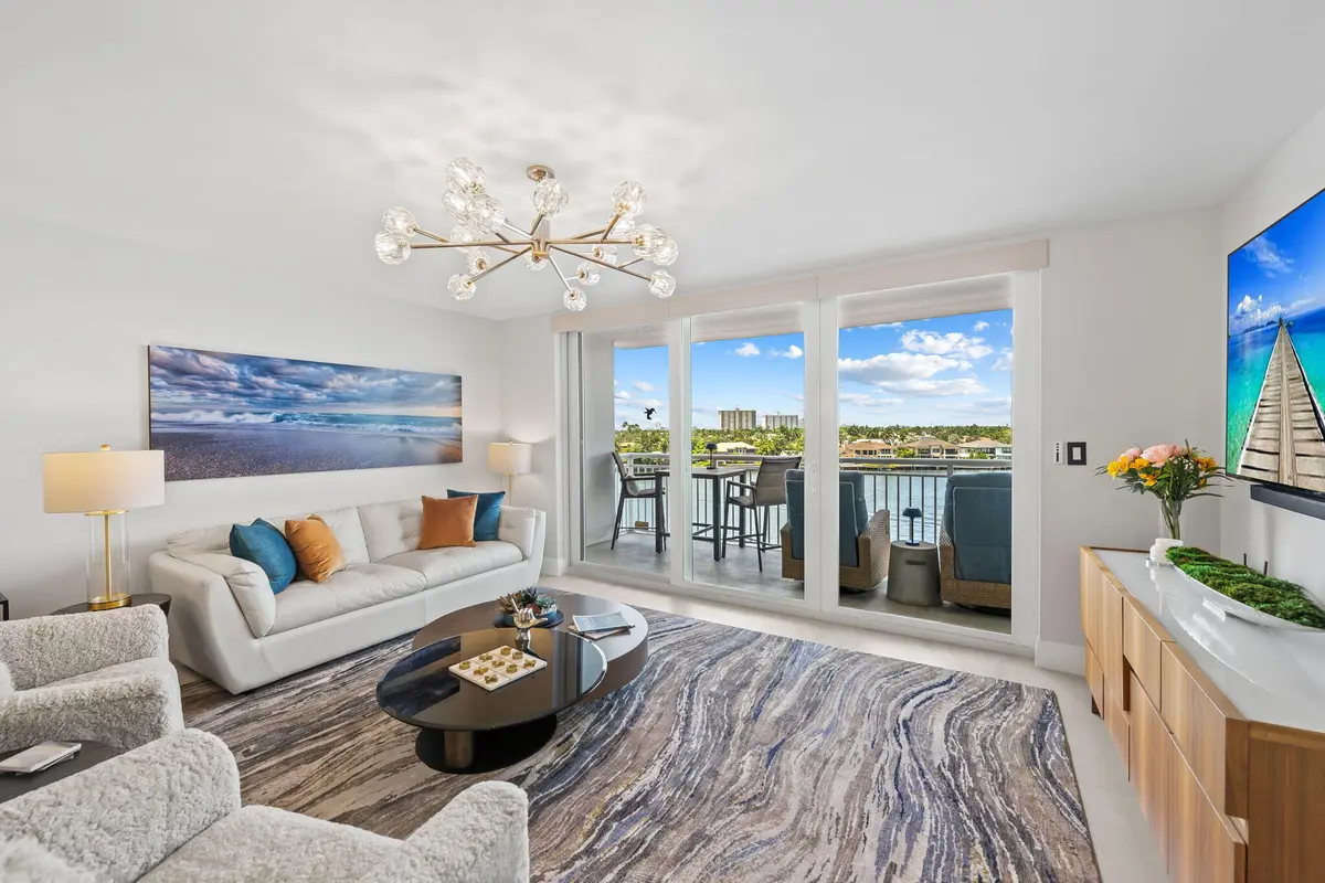 Living Room at 511 BAYSHORE Drive 603, Fort Lauderdale