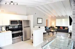 4411 E TRADEWINDS A-B, Lauderdale-By-The-Sea – Apartment for rent