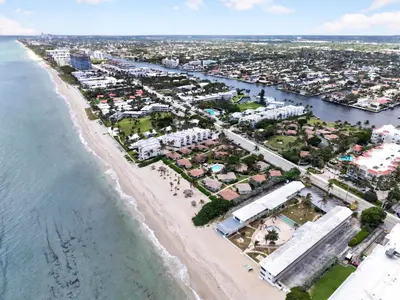 1225 Hillsboro Mile Villa H2, Hillsboro Beach – Condominium for sale
