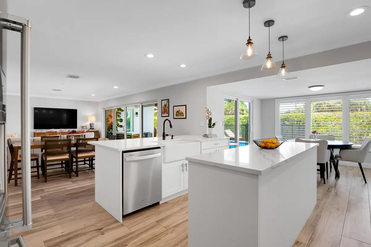 23313-41 at 23313 Lago Mar Circle, Boca Raton