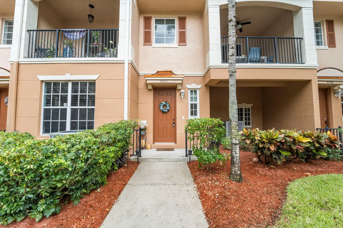 4542DansonWay-5 at 4542 Danson Way, Delray Beach