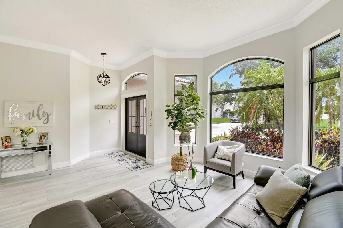 Photo 8 at 6041 SW 195TH Avenue, Pembroke Pines