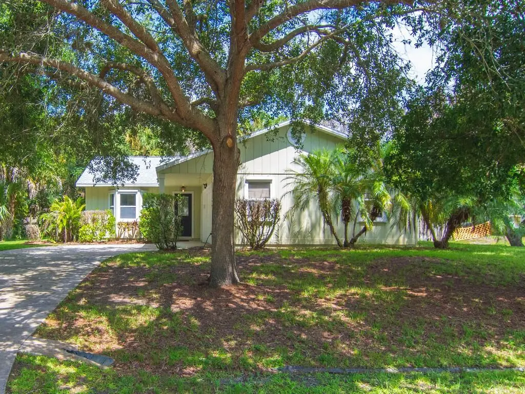 722 Wentworth Street, Sebastian, FL – photo 2