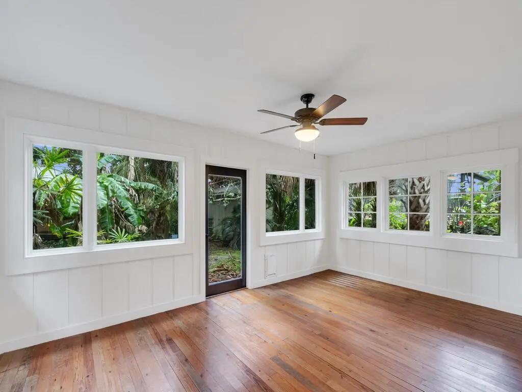 Family room at 722 Wentworth Street, Sebastian