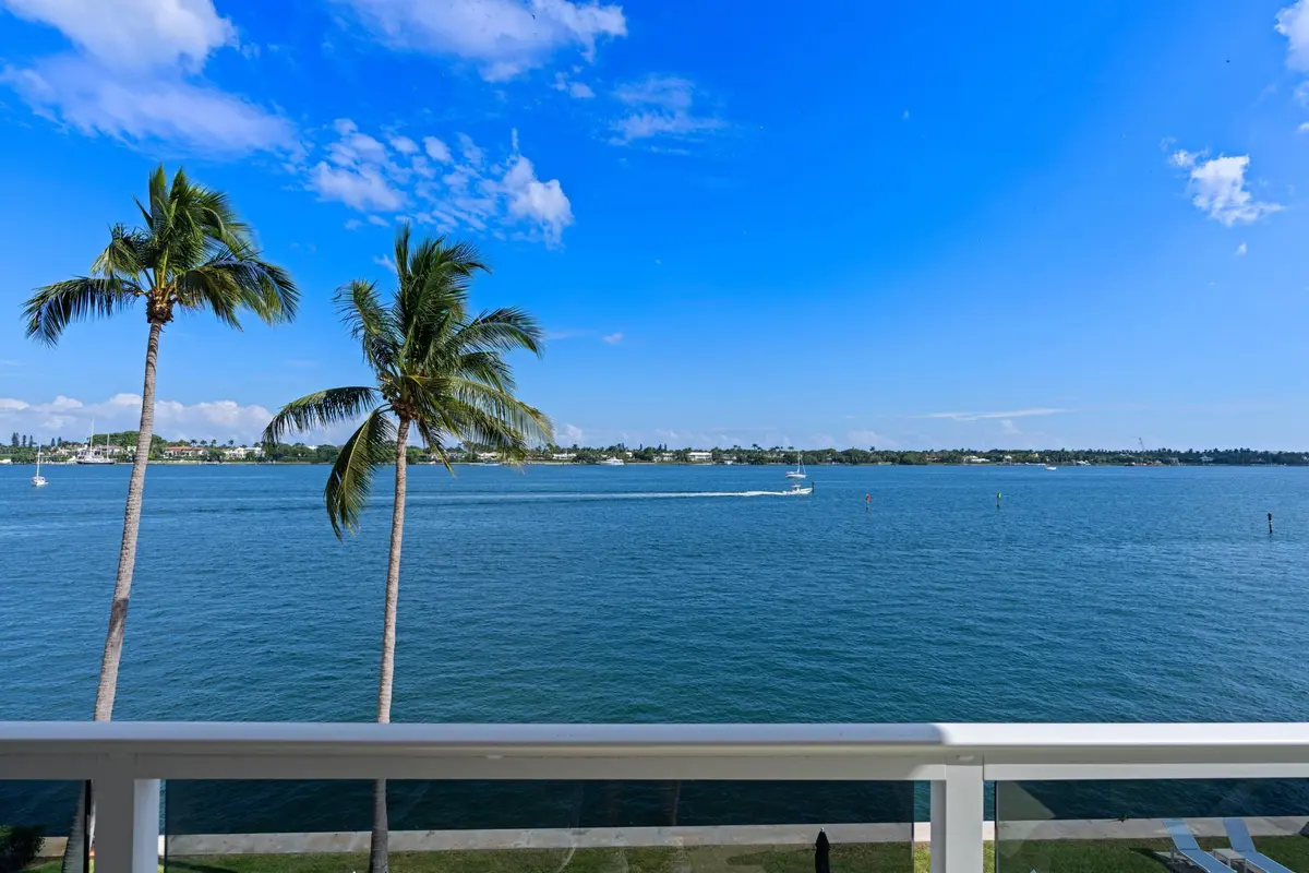 DSC06816.jpg-SMALL at 2800 N FLAGLER Drive 404, West Palm Beach