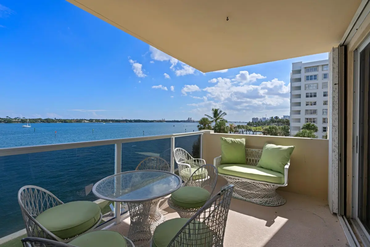 DSC06811.jpg-SMALL at 2800 N FLAGLER Drive 404, West Palm Beach