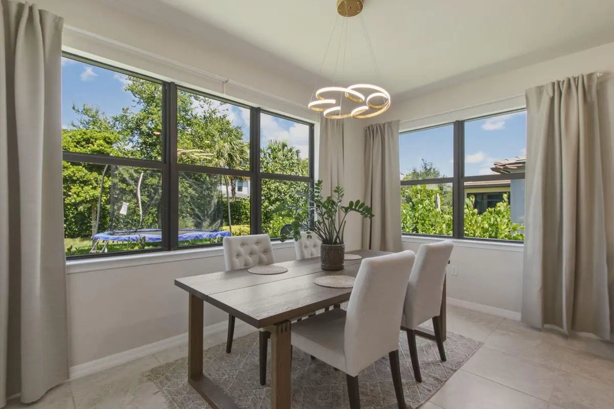 Dining Area at 4601 Pinehurst Trail, Oakland Park