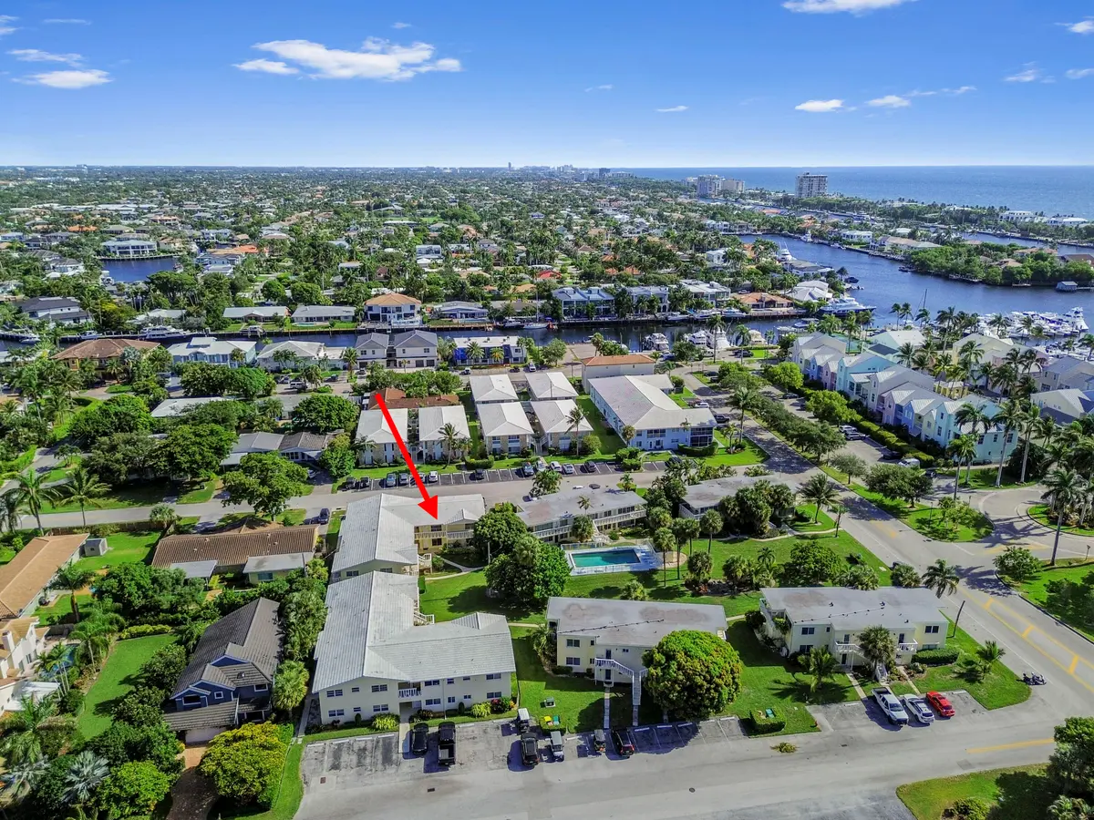 31 drone 07 at 2755 NE 28th Avenue F-1, Lighthouse Point
