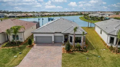 818 SE COURANCES Drive, Port St. Lucie – Single Family Residence for rent