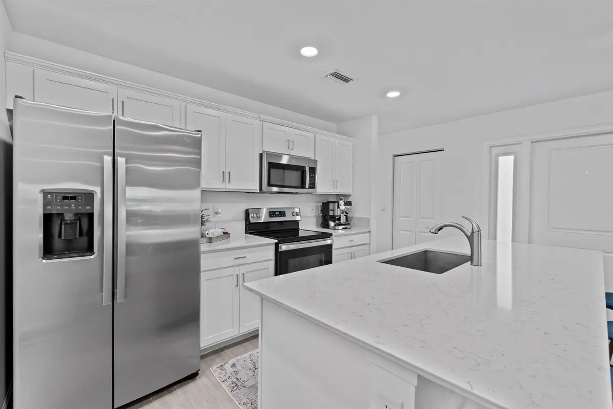 8-web-or-mls-A7400003 at 6001 Woods Edge Circle, Riviera Beach
