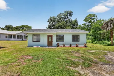 2205 N 44TH Street, Fort Pierce – Single Family Residence for sale