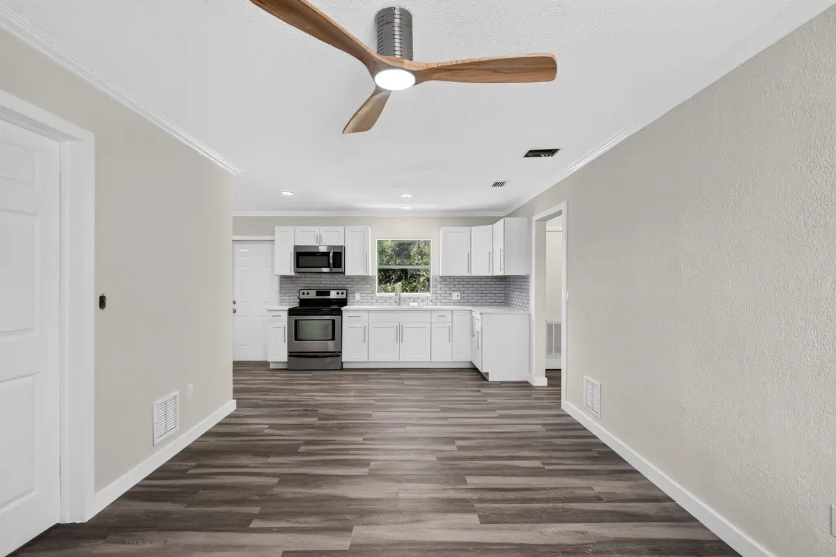 5-web-or-mls-7R7A4907 at 2205 N 44TH Street, Fort Pierce