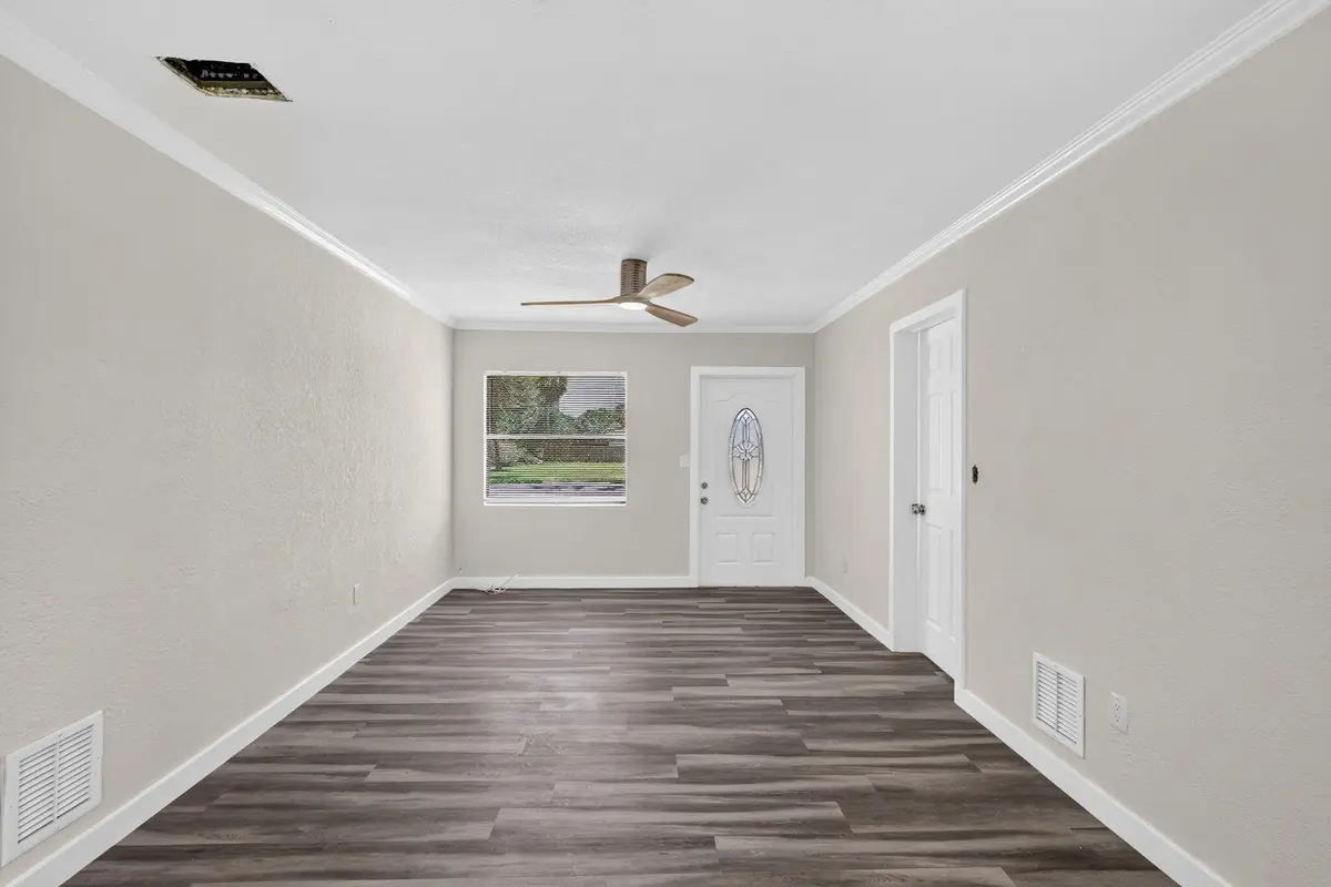 8-web-or-mls-7R7A4921 at 2205 N 44TH Street, Fort Pierce