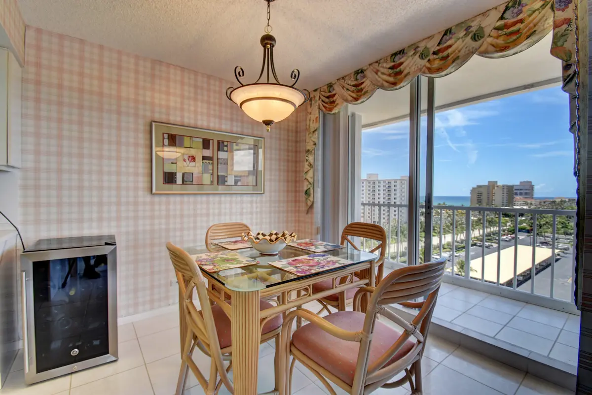 eat in kitchen at 3210 S Ocean Boulevard 903, Highland Beach