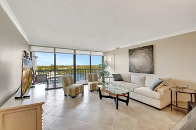 4740 S OCEAN Boulevard 909, Highland Beach – Condominium for sale