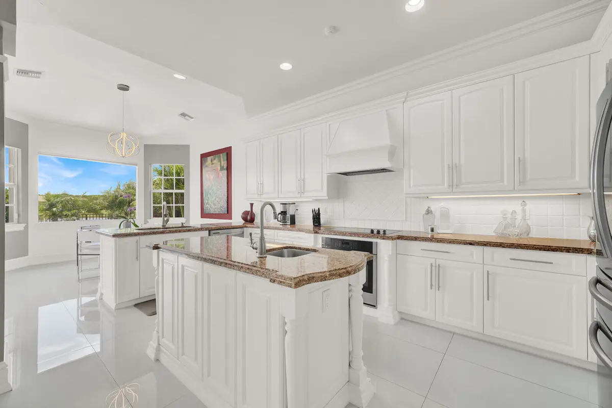 Kitchen at 146 SE Bella Strano, Port St. Lucie