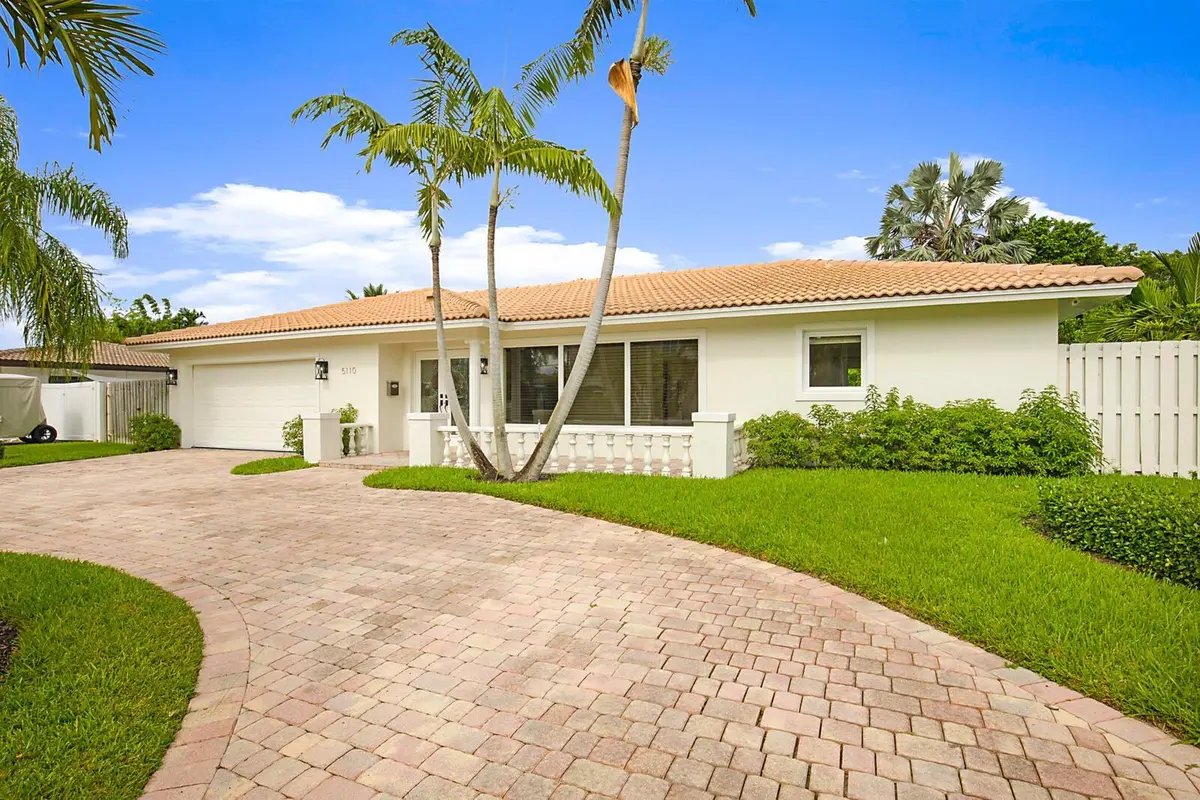 Photo 3 at 5110 NE 30th Avenue, Lighthouse Point