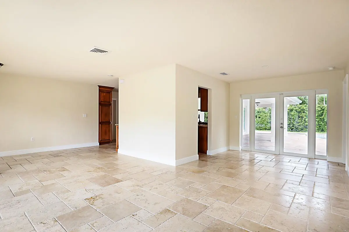 Photo 8 at 5110 NE 30th Avenue, Lighthouse Point