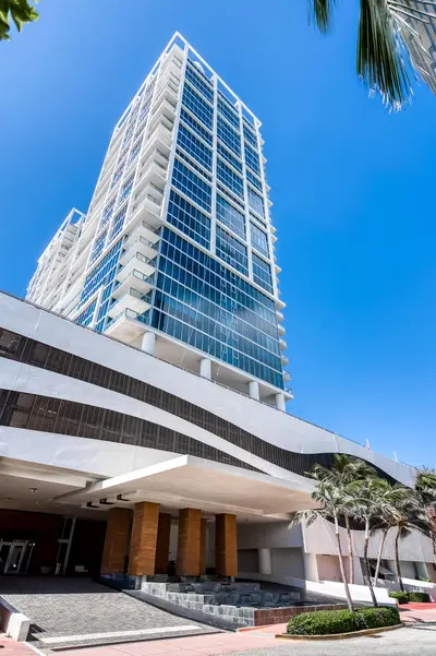 6899 Collins Avenue 1409, Miami Beach – Condominium for rent