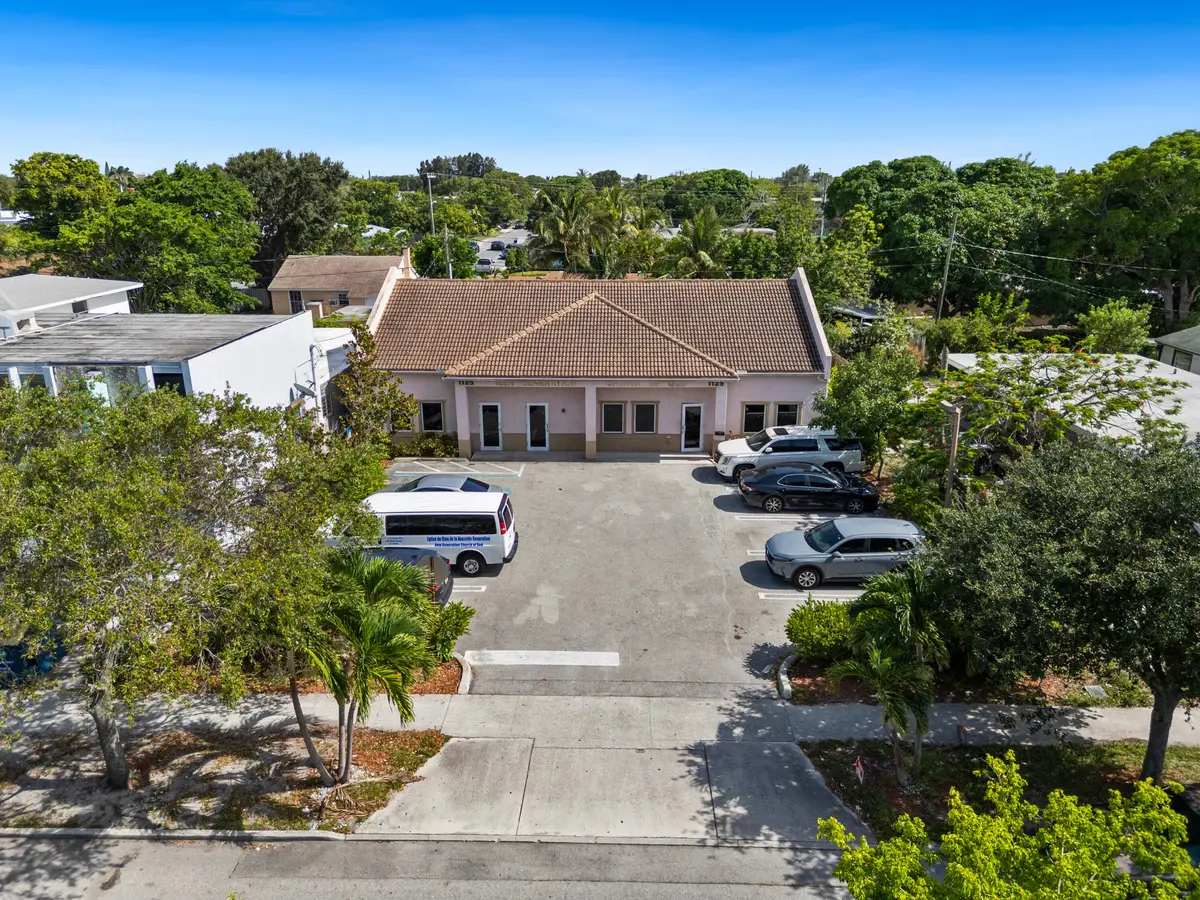 1125 Crestwood Boulevard, Lake Worth Beach, FL – mixed-use property photo 4