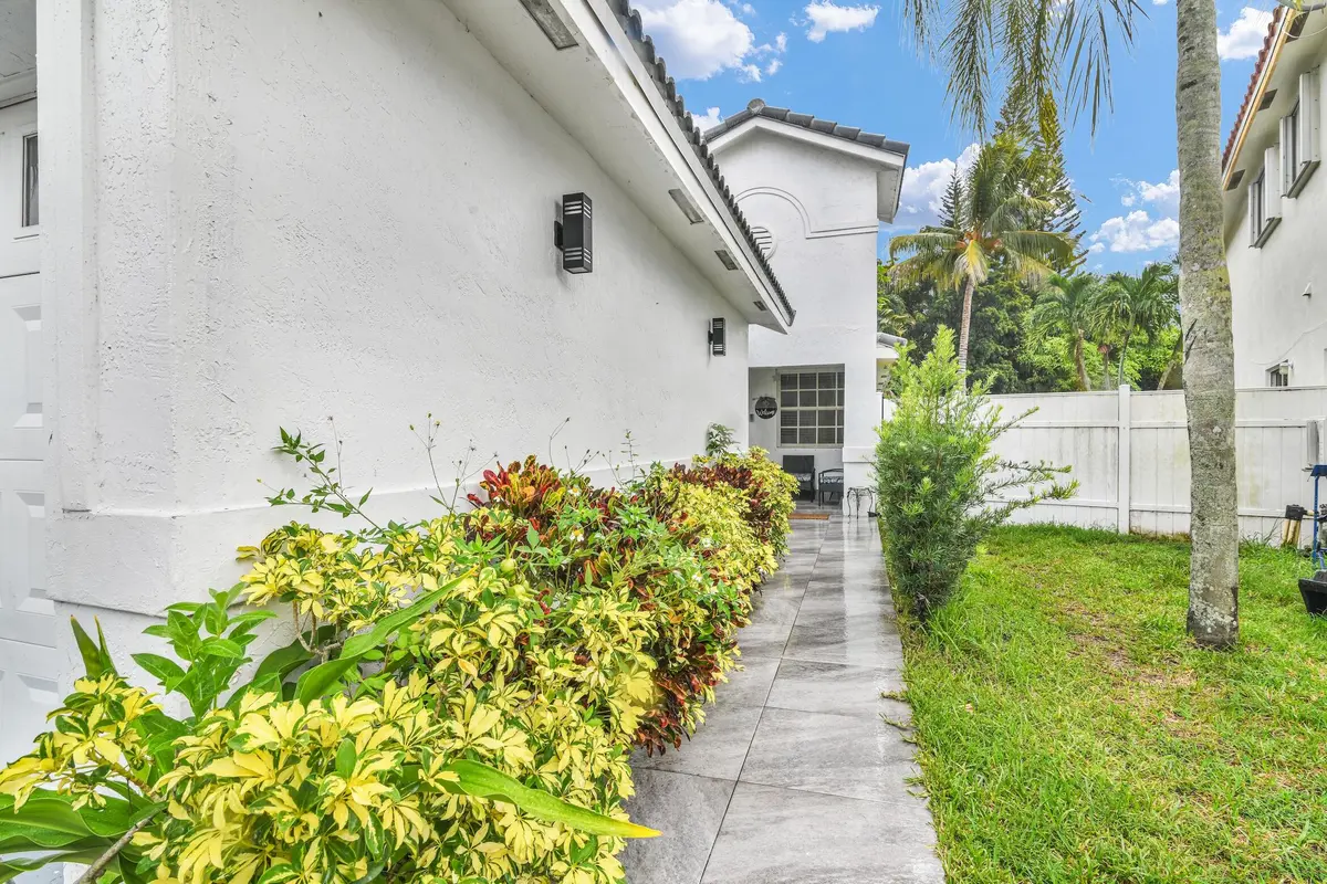 651 SW 176th Ave, Pembroke Pines -59 at 651 SW 176TH Avenue, Pembroke Pines