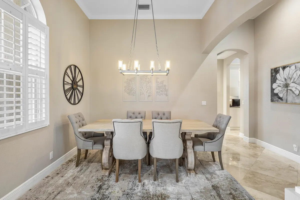 Dining at 4675 Manderly Drive, Wellington