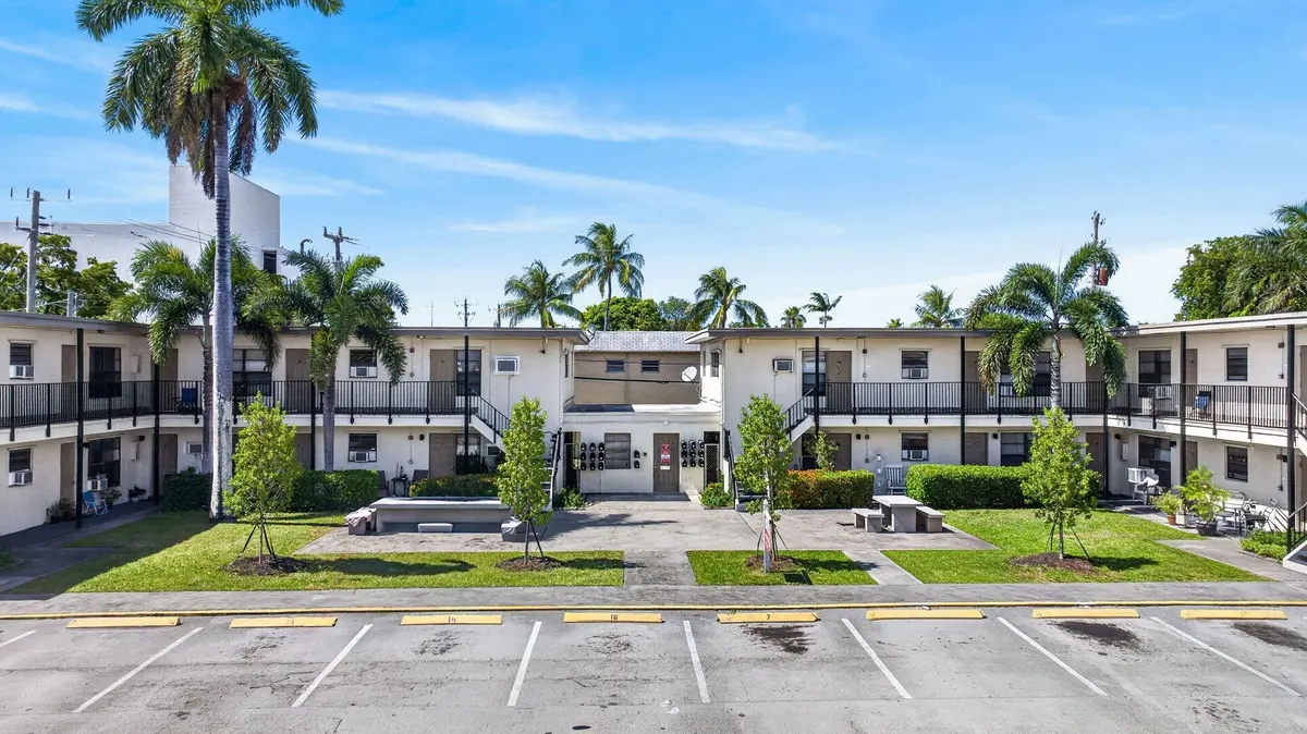 1-web-or-mls-2275--3 at 2275 NE 12TH Street, Pompano Beach
