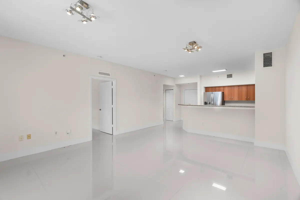 DSC00744 at 250 NE 3rd Avenue 1305, Delray Beach