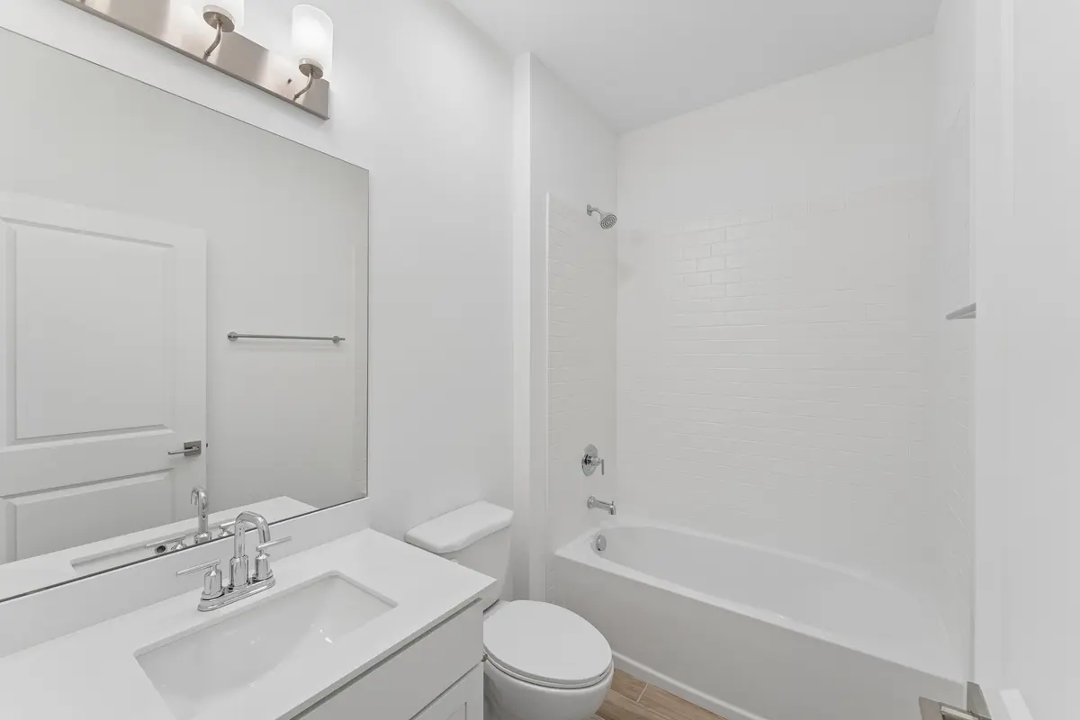 Hall Bath at 10080 NW Field Flower Trail, Port St. Lucie
