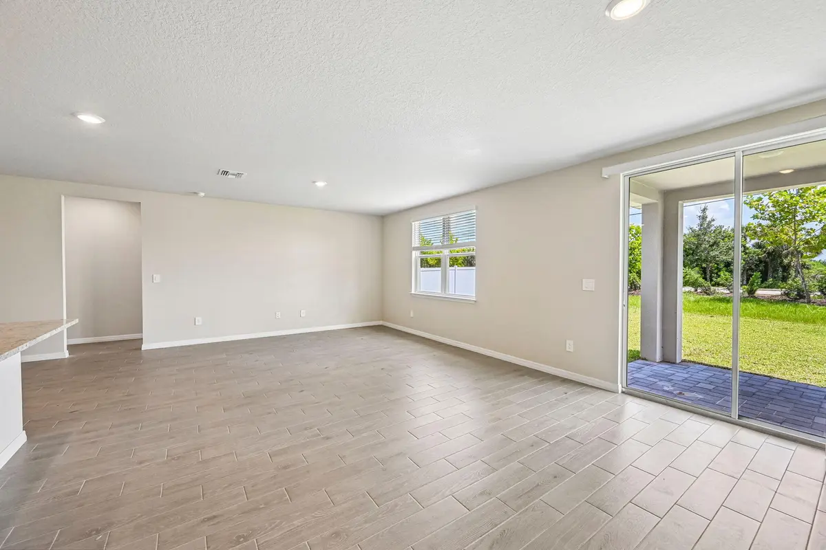 5437 Hampton Park Cir Vero Beach FL (8) at 5437 Hampton Park Circle, Vero Beach