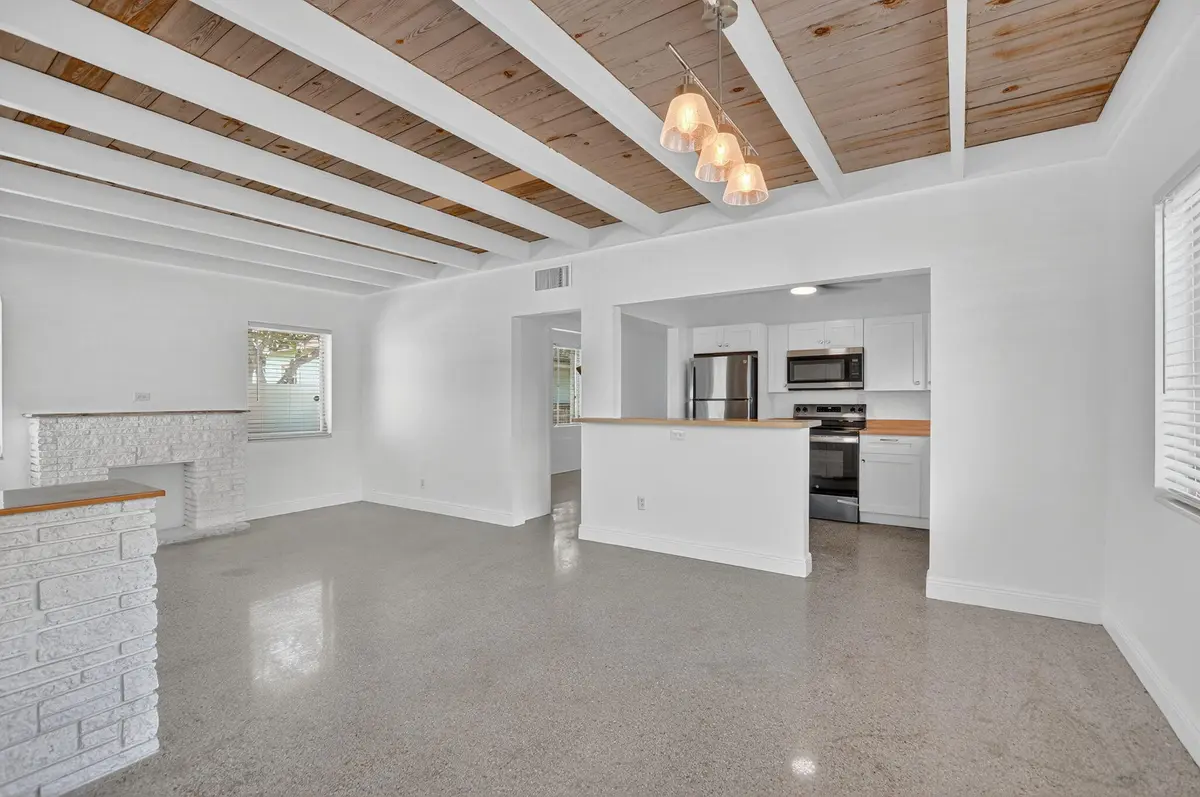 4-web-or-mls-DSC_0671 at 910 SE 3RD Street, Boynton Beach